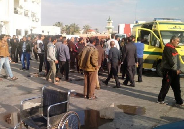 الرئيس السيسي يجتمع باللجنة الأمنية لبحث تداعيات حادث تفجير مسجد العريش
