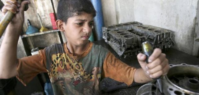 برلمانية :  تشغيل الأطفال القصر قنبلة موقوتة