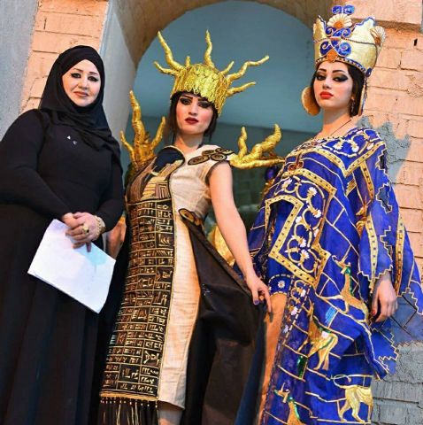 مصممة الأزياء العراقية شروق الخزعلي أحلم بعرض أزياء بمصر