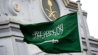خبير دولى يرحب بخطوات السعودية لاحتواء...