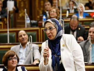 ”عبد الحليم” تشارك في تكريم...