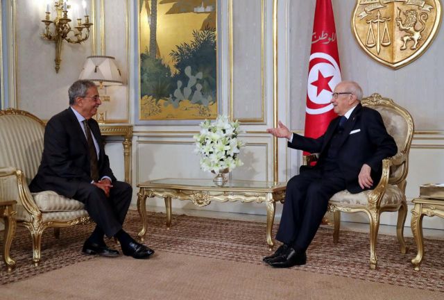  عمرو موسى ينعي الرئيس التونسي الباجي قايد السبسي