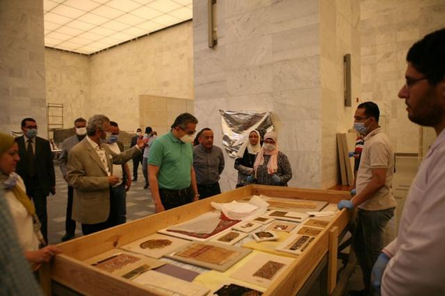 وزير السياحة يتفقد قاعات المتحف القومي للحضارة المصرية بالفسطاط