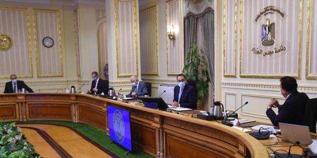 رئيس الوزراء يناقش مقترحات التعامل مع العام الدراسي الجديد في ظل جائحة ”كورونا” المستجد
