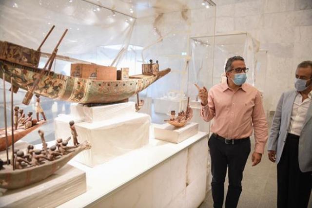وزير السياحة والآثار في جولة بمتحف الحضارة.