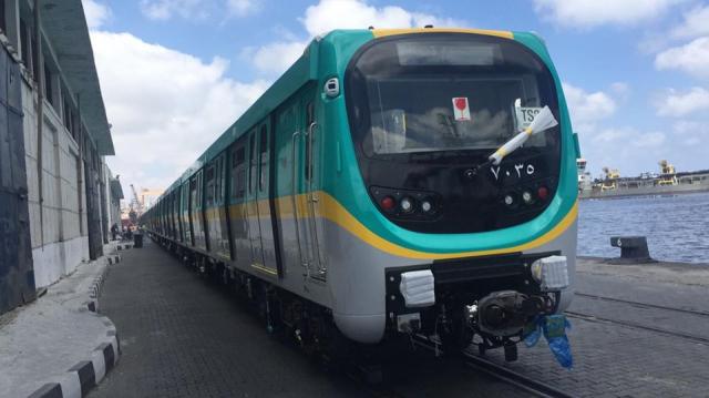 النقل : وصول ثاني قطارات صفقة تصنيع وتوريد 32 قطار مكيفا جديداً