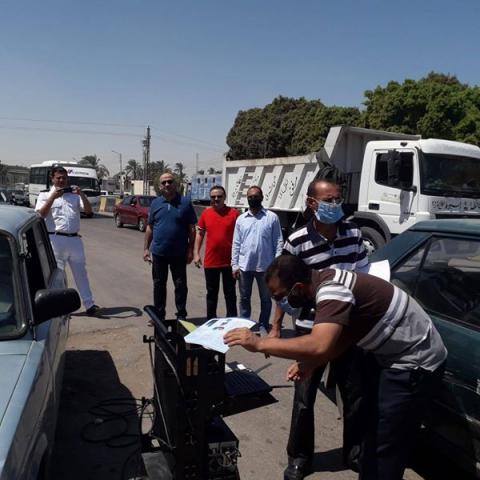 البيئة تشن حملة تفتيشية على 10 مصانع بمدينة بلبيس بالشرقية وأخرى مرورية لفحص عوادم المركبات بأسيوط