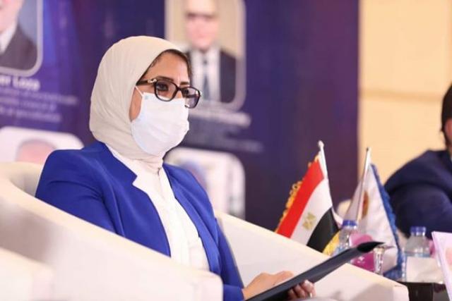 وزيرة الصحة: مصر تشارك مع 6 جهات دولية للحصول على لقاحات لفيروس كورونا المستجد وصلت للمرحلة الثالثة من التجارب السريرية