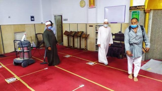 الأوقاف :انطلاق حملة نظافة وتعقيم واسعة بالمساجد استعدادًا لعودة صلاة الجمعة