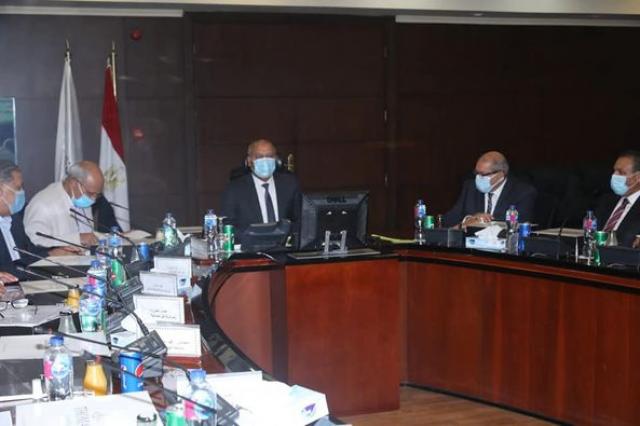 وزير النقل يترأس اعمال الجمعيتين العموميتين العادية وغير العادية للشركة المصرية للصيانة الذاتية للطرق والمطارات