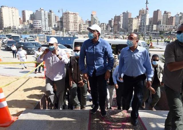 رئيس الوزراء يختتم جولته بالإسكندرية بتفقد مشروعي تطوير ميدان محطة مصر وحلقة الأسماك بالأنفوشي