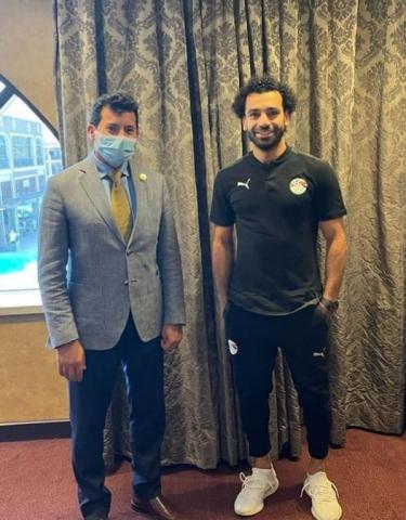 وزير الرياضة يلتقي محمد صلاح علي هامش زيارته للمعسكر التدريبي للمنتخب