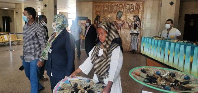 مطار أبو سمبل يستقبل ضيوف مصر المشاركين في احتفالية تعامد الشمس على وجه رمسيس الثاني