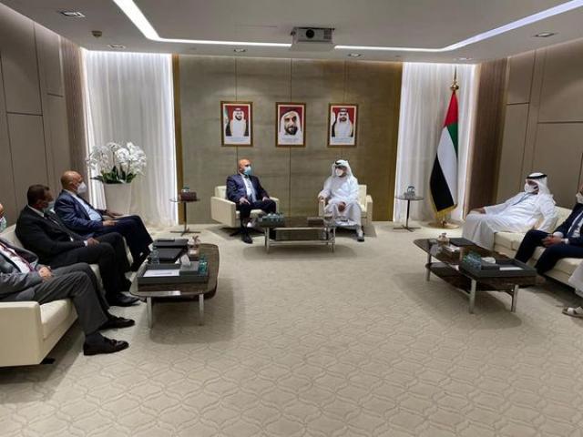 وزير النقل يلتقي الرئيس التنفيذي لموانئ أبو ظبي لبحث التعاون في مجال النقل البحري والنهري