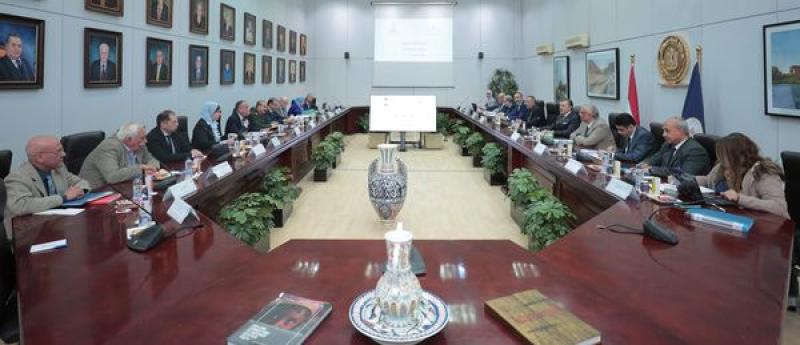 وزير السياحة والآثار يترأس اجتماع مجلس إدارة المجلس الأعلى للآثار.