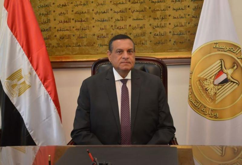 وزير التنمية المحلية: رئيس الوزراء يصدق على الحركة السنوية لقيادات الإدارة المحلية بالمحافظات وتضم 125 قيادة في 25 محافظة
