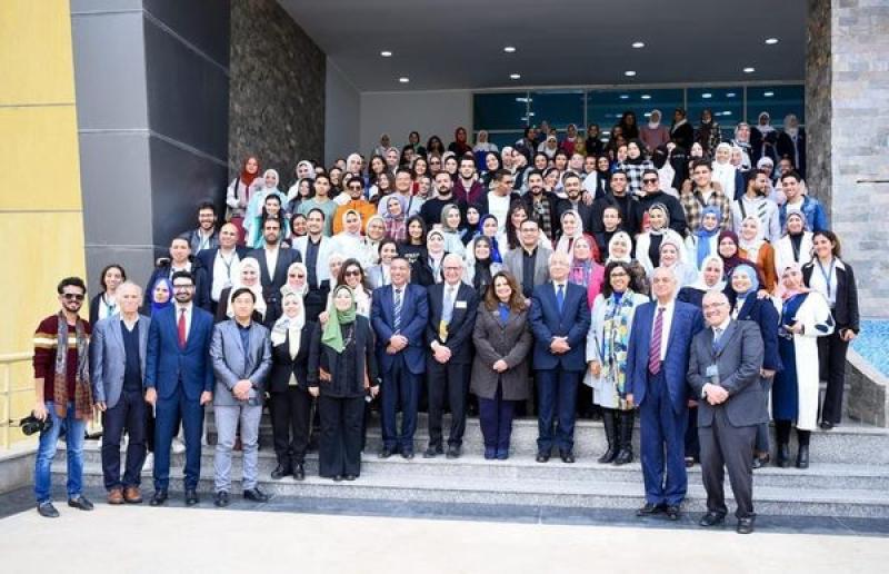 جامعة بدر تكرم وزيرة الهجرة لكونها نموذجا للقيادة الناجحة بمناسبة الاحتفال بيوم المرأة العالمي