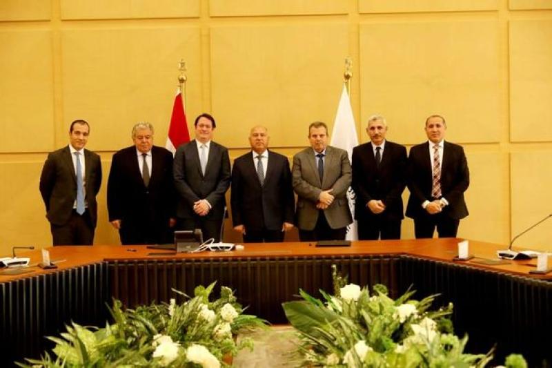 وزير النقل يشهد توقيع بروتوكول تعاون بين الهيئة القومية لسكك حديد مصر وشركة تالجو الاسبانية