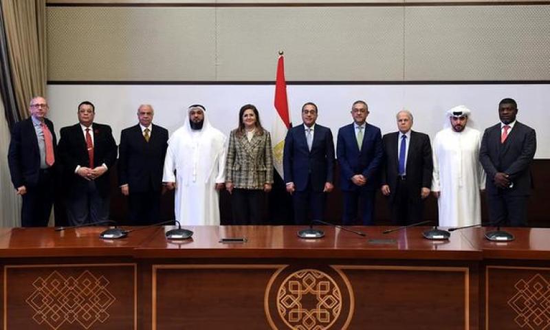 رئيس الوزراء يشهد التوقيع على مذكرة تفاهم لإنشاء مركز القاهرة المالي الدولي