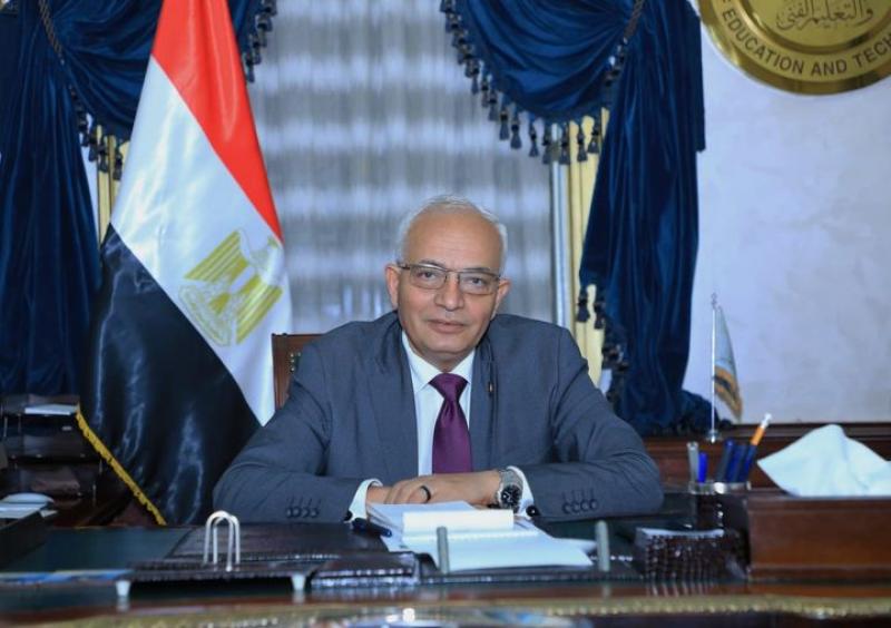 وزير التربية والتعليم يطمئن على أوضاع البعثة التعليمية والطلاب المصريين في السودان
