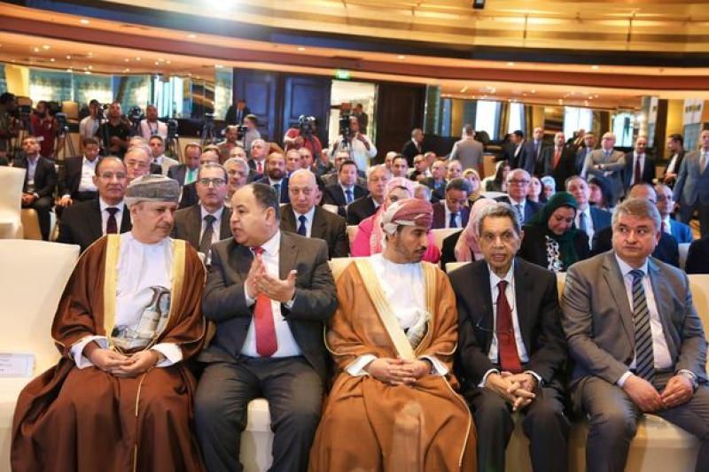توقيع اتفاق منع الازدواج الضريبي ومذكرة تفاهم للتعاون في السياسات والتطورات المالية بين مصر وسلطنة عمان