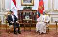 الرئيس السيسي يلتقي السلطان هيثم...