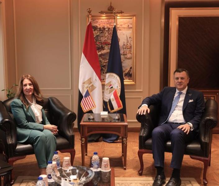 وزير السياحة والآثار يلتقي سفيرة الولايات المتحدة الأمريكية بالقاهرة لبحث تعزيز سبل التعاون بين البلدين على المستوى السياحي والأثري