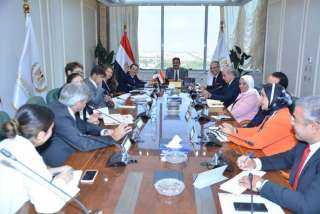 وزير التموين يستقبل السفير الفرنسي...